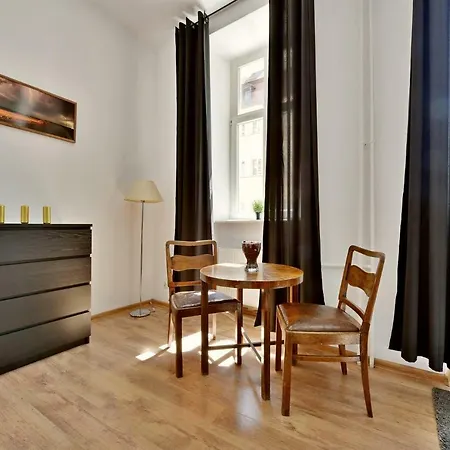 K&m Castle Kielbasnicza Apartman *