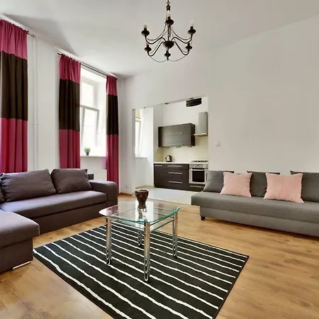 K&m Castle Kielbasnicza